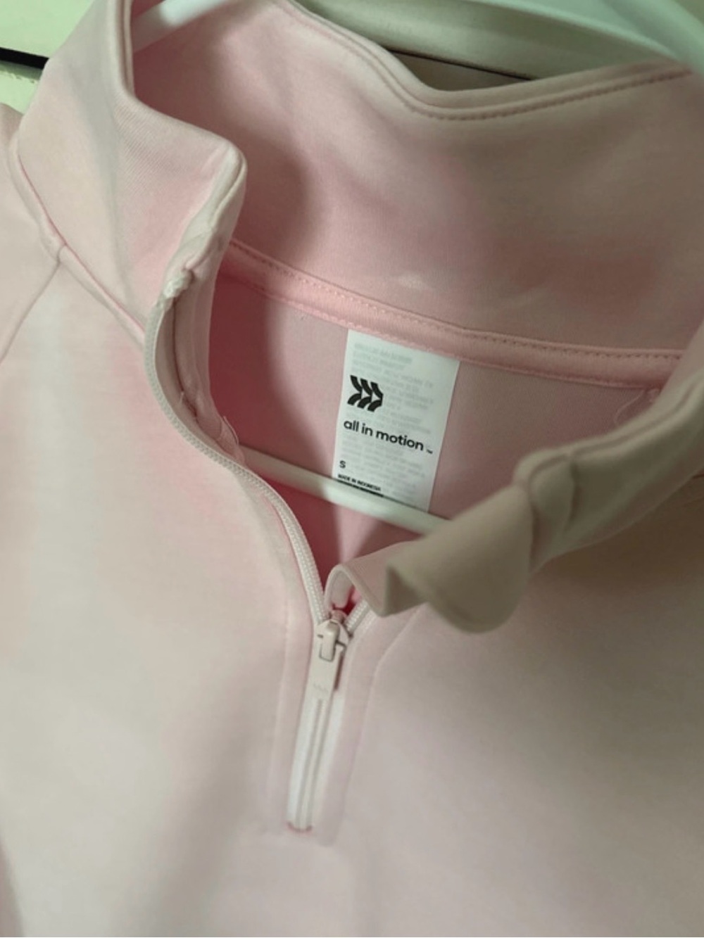 all in motion Airy Sleek baby pink pullover - Picture 2 of 3